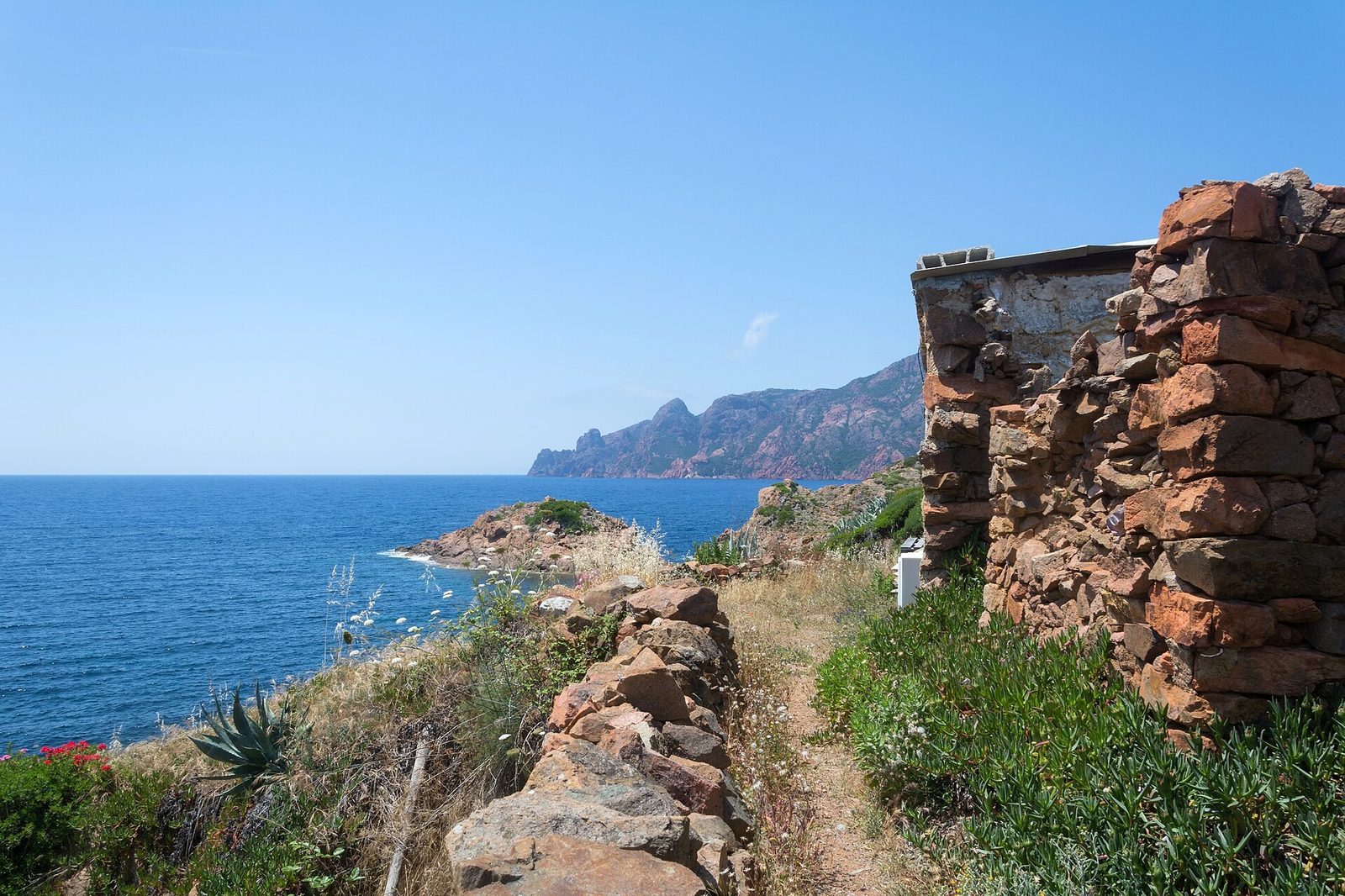 Mare e Monti Nord: Girolata, Spelunca, Piana, foto 2